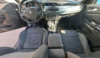 Alfa Romeo Giulietta 2011 pieno