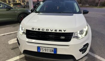 Land Rover Discovery Sport pieno