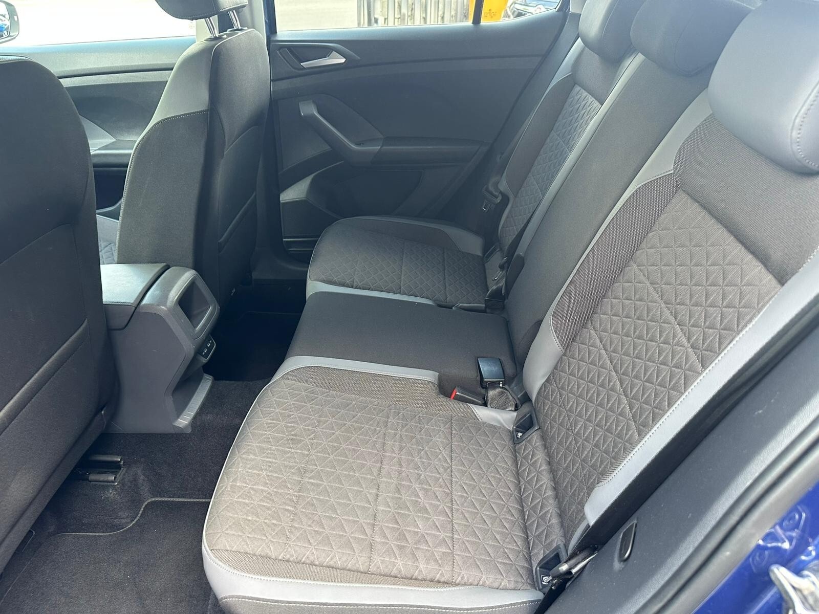 Volkswagen T-Cross - immagine 8