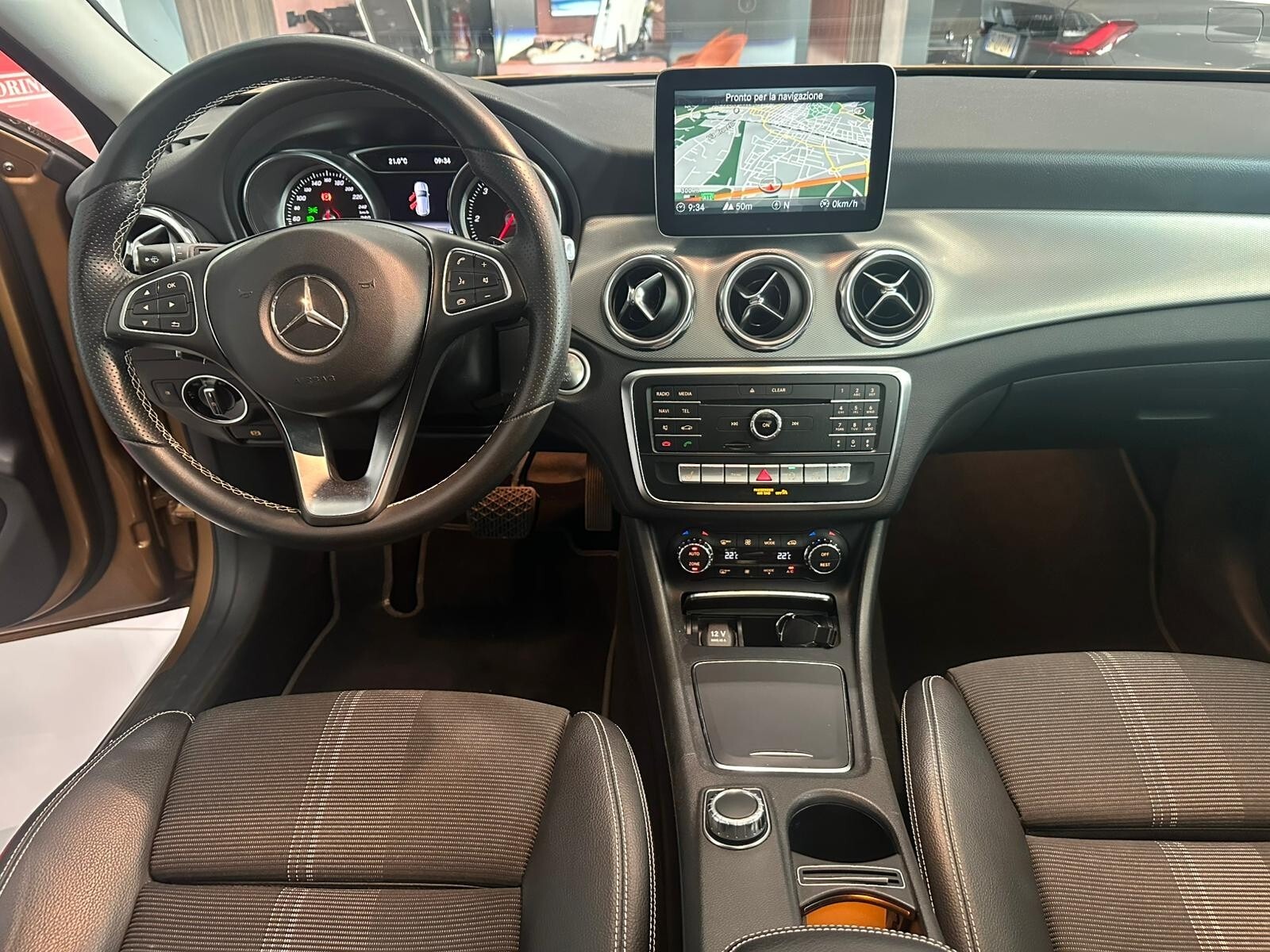 Mercedes-Benz GLA - immagine 8