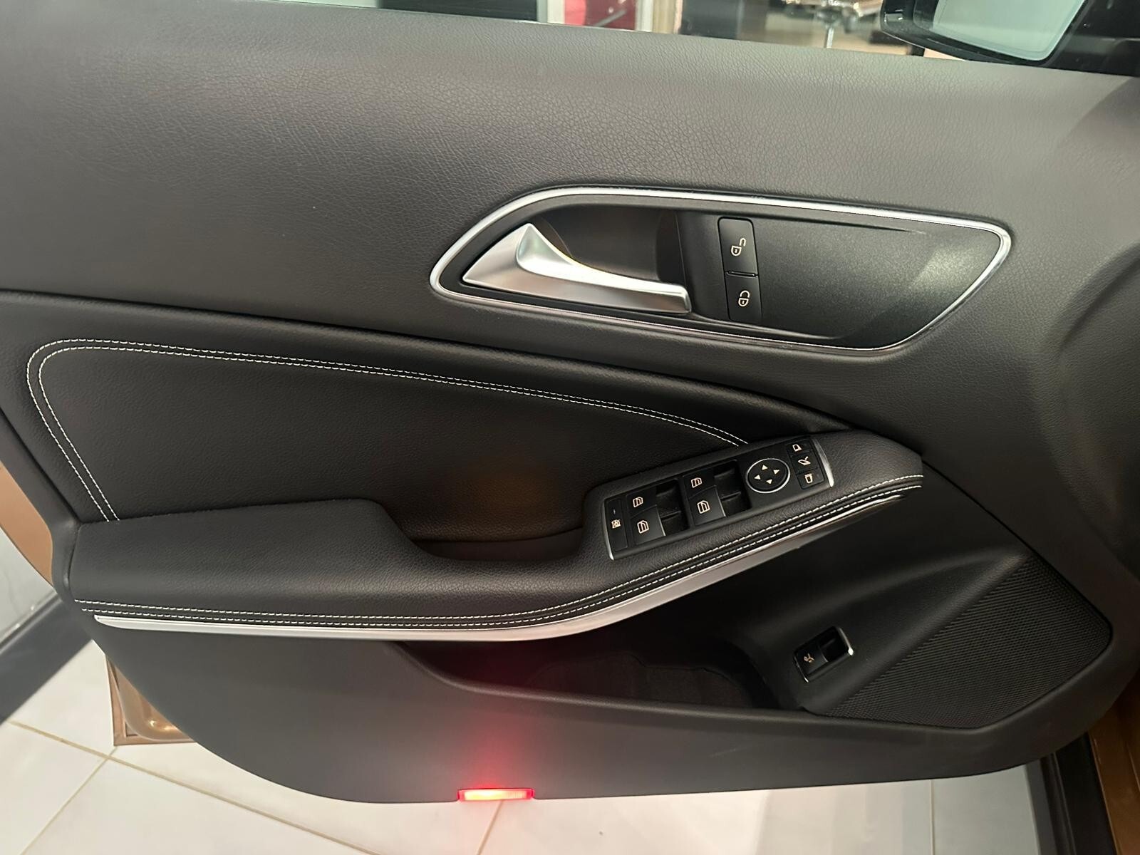 Mercedes-Benz GLA - immagine 9