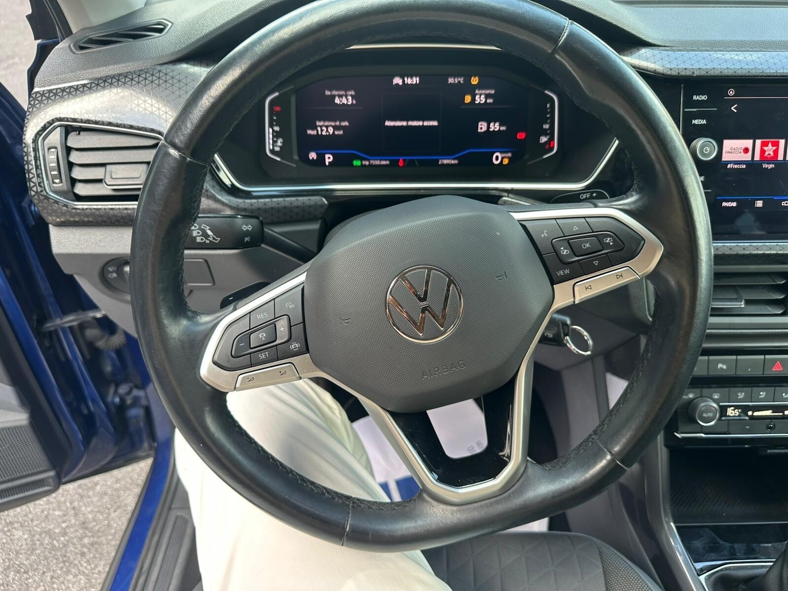 Volkswagen T-Cross - immagine 13