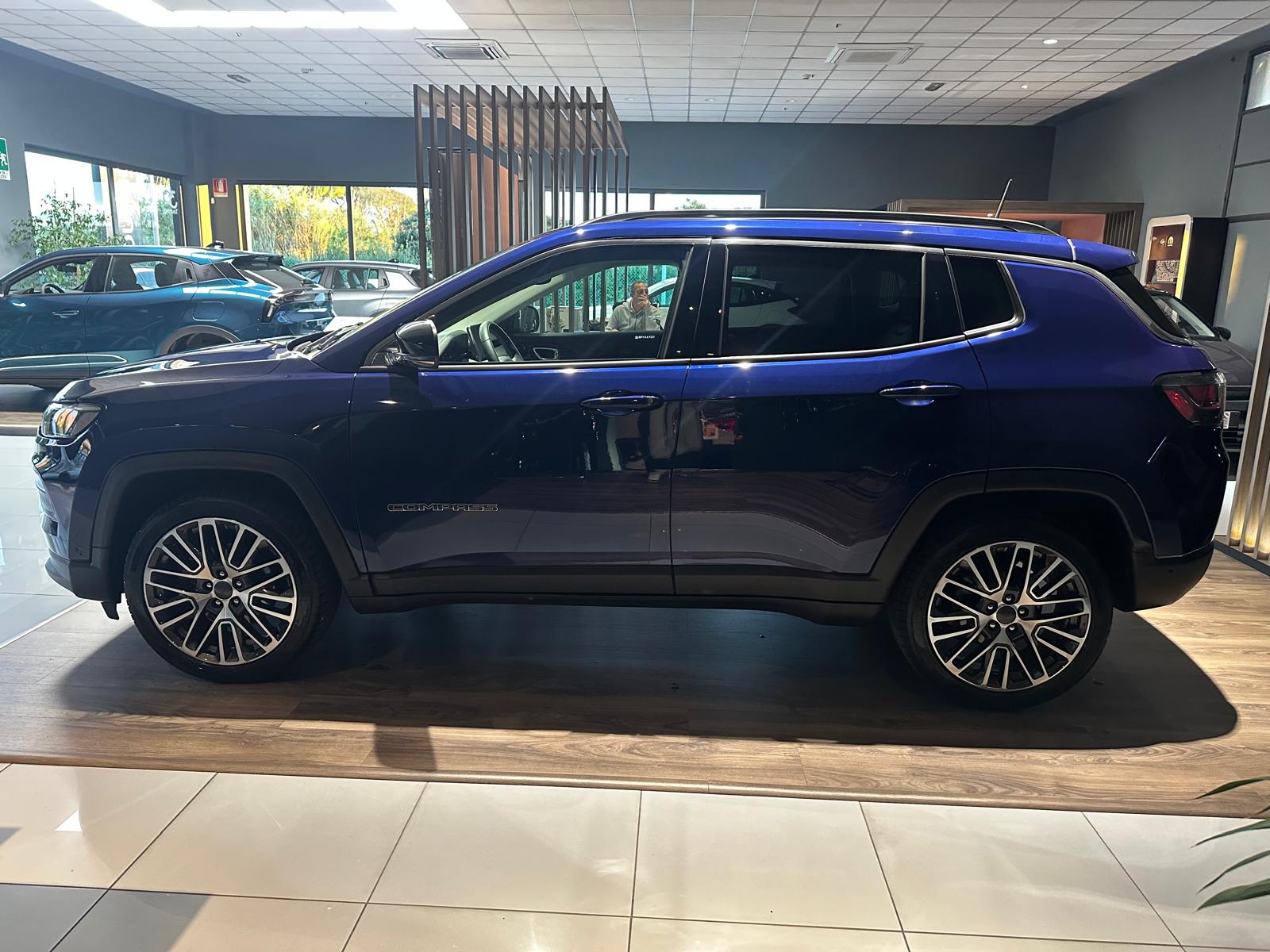 Jeep Compass - immagine 3