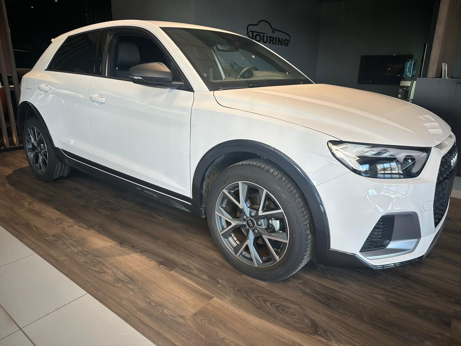 Audi A1 allstreet 30 TFSI S tronic Identity Contrast - immagine 3