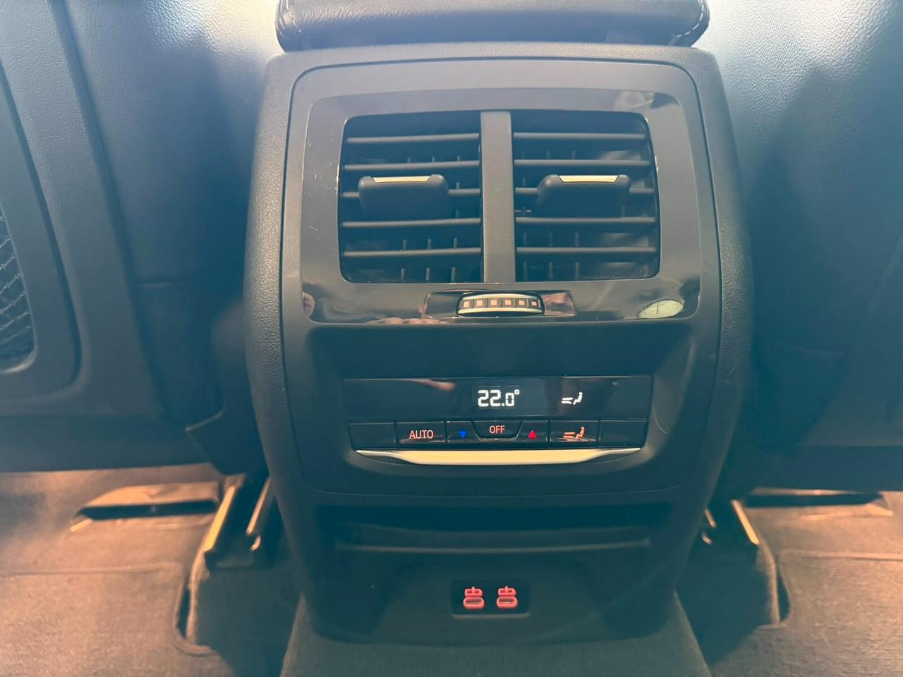 Bmw X3 sDrive18d xLine - immagine 16