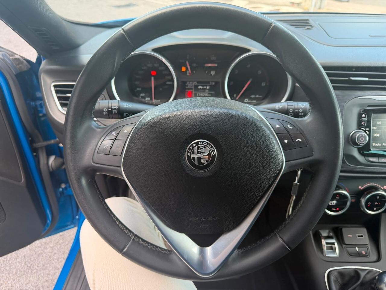 Alfa Romeo Giulietta 1.6 JTDm 120 CV Sport - immagine 12