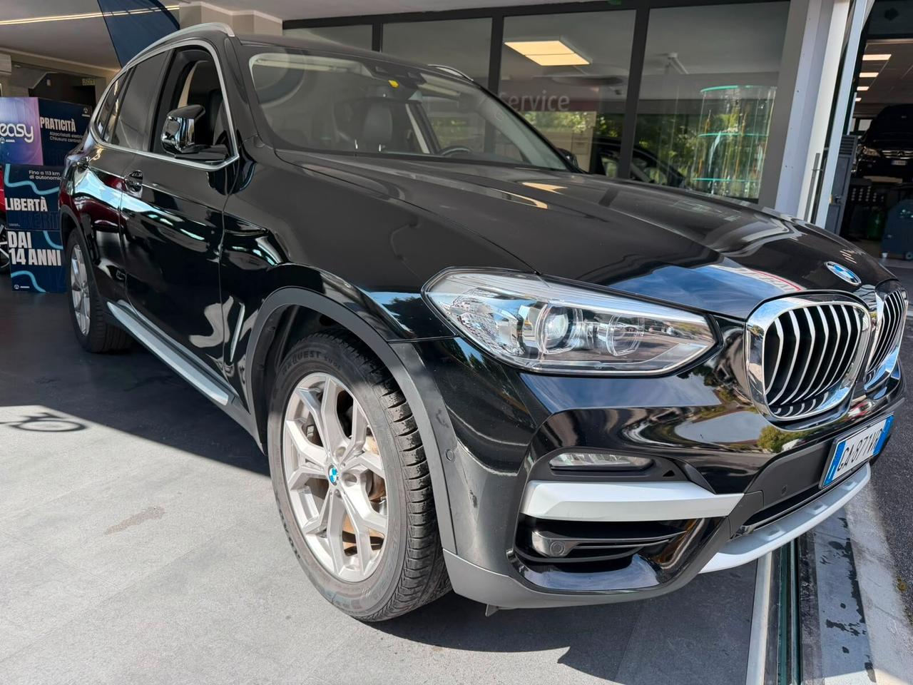 Bmw X3 sDrive18d xLine - immagine 3