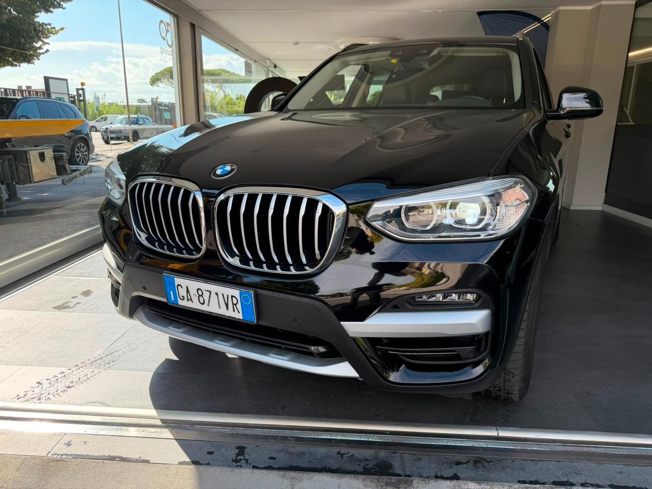 Bmw X3 sDrive18d xLine - immagine 2