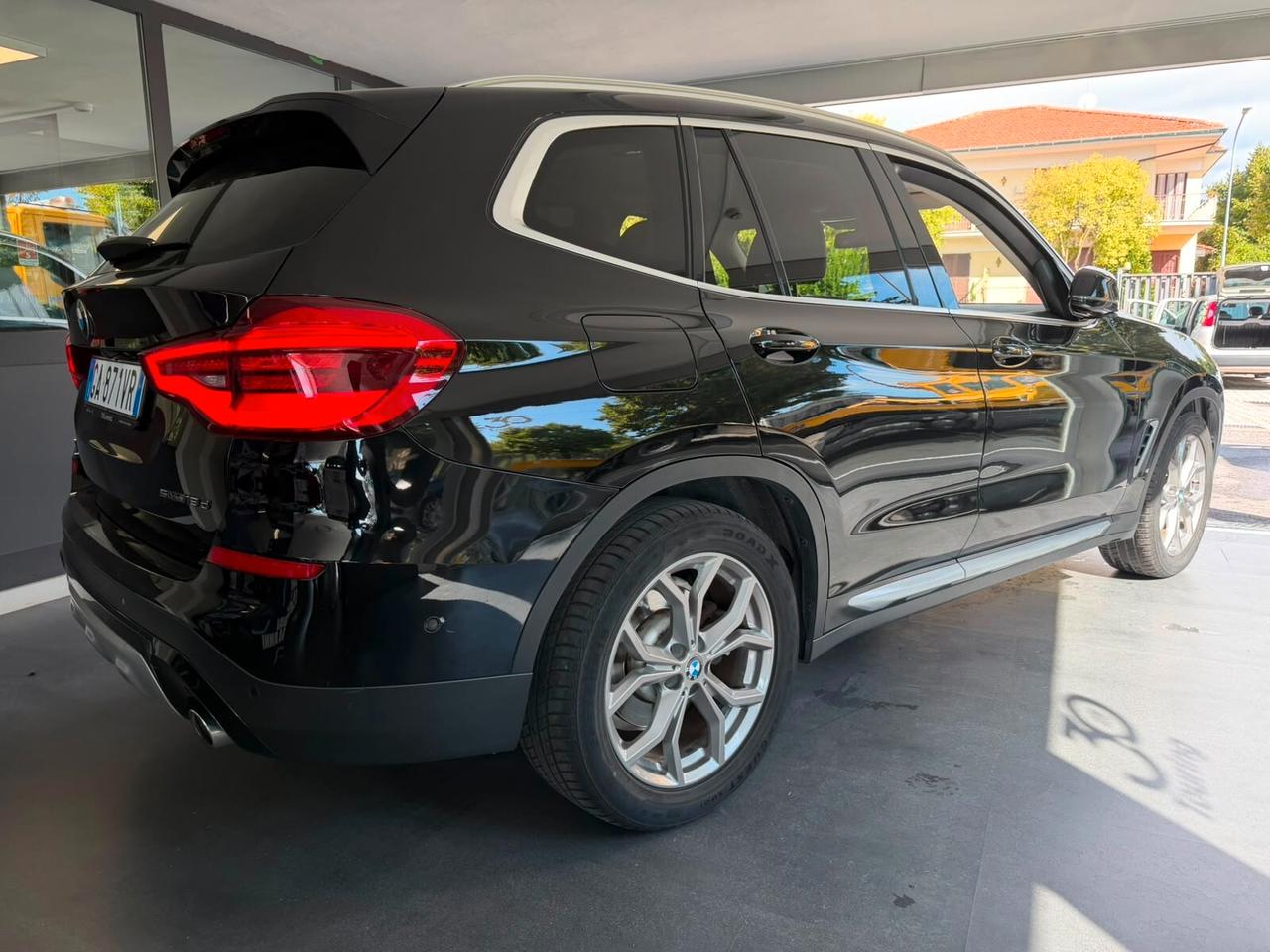 Bmw X3 sDrive18d xLine - immagine 4